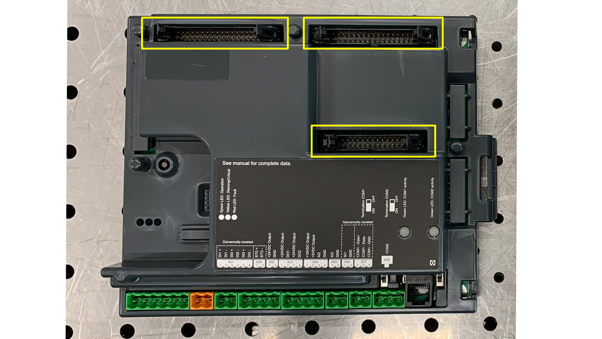Control board with black connectors for the ribbon cables